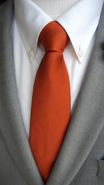 Cravate en soie orange élégante