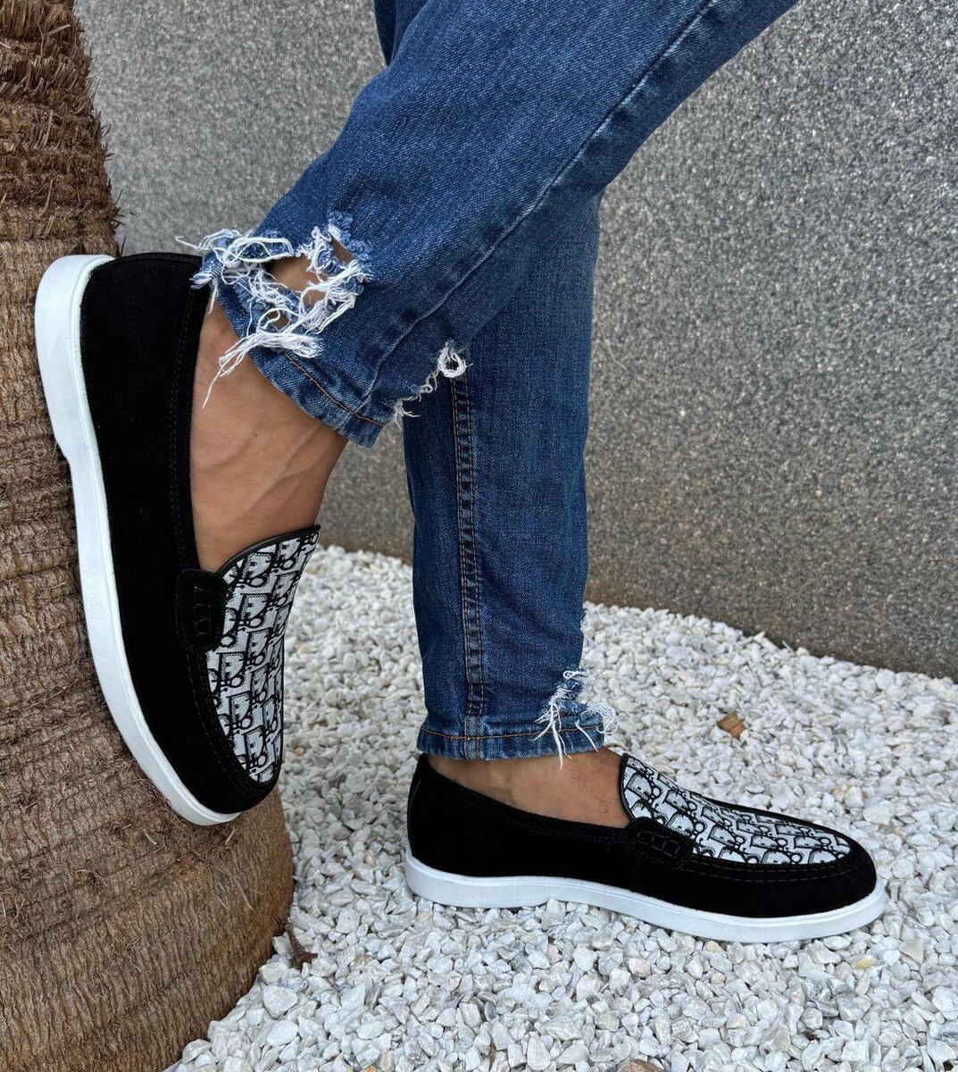 Mocassins noirs élégants hommes