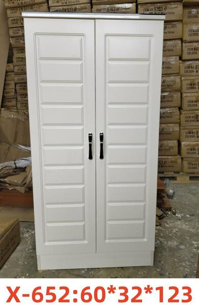 Armoire haute blanche