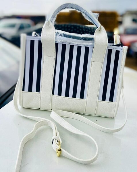 Chic sac à main fourre-tout