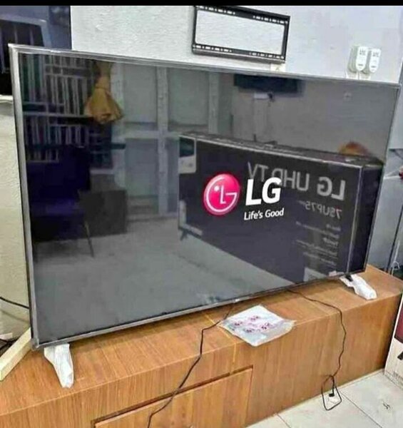 Télévision LG UHD 55 pouces
