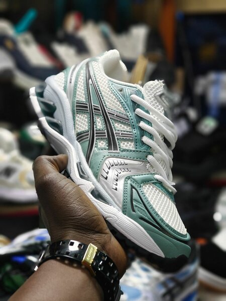 Baskets running légères homme