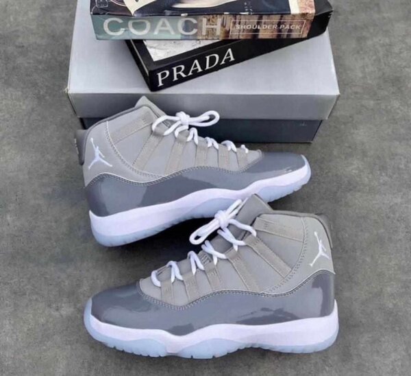 Air Jordan 11