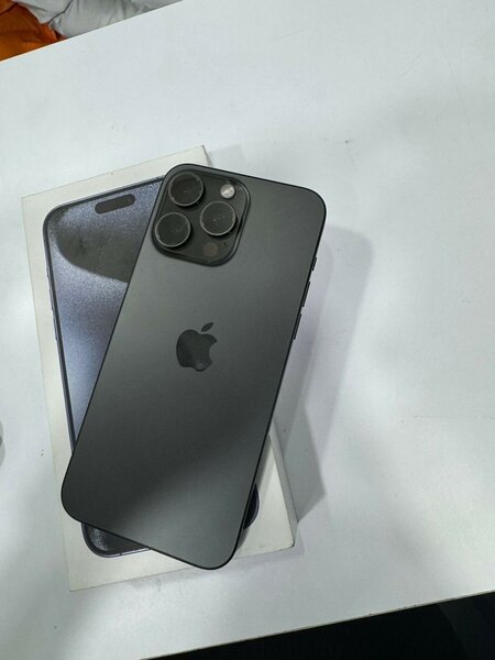 iPhone 15pro Max 256Giga