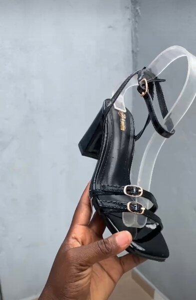 Sandales à talons élégantes