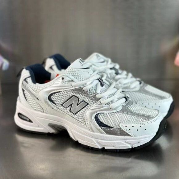 New balance 530