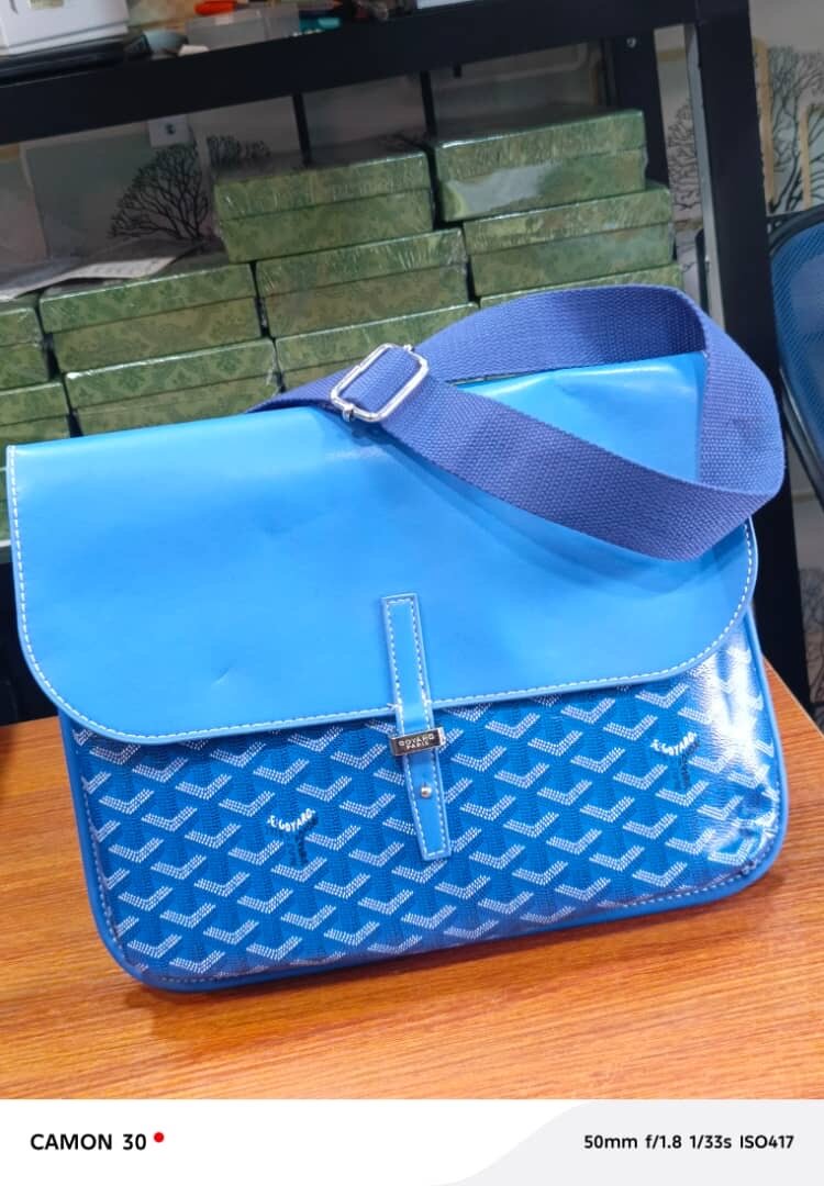 Sac bandoulière en cuir élégant