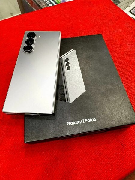 Samsung Galaxy Z Fold6 avec S Pen