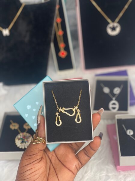 Élégant ensemble de bijoux fantaisie