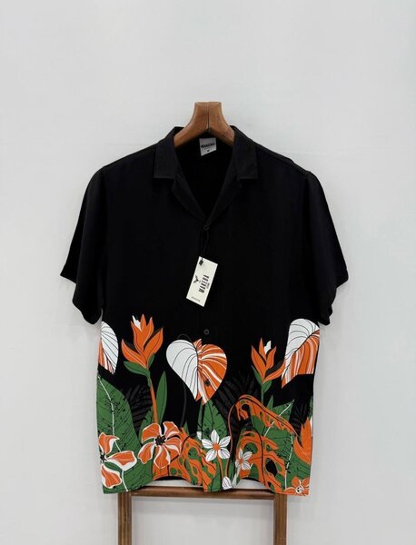 Chemise Hawaïenne Noire Fleurie