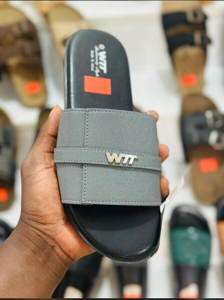 Claquettes élégantes pour hommes