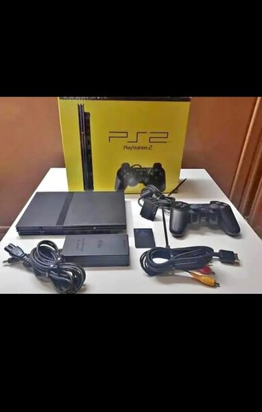 Console PS2 slim avec accessoires