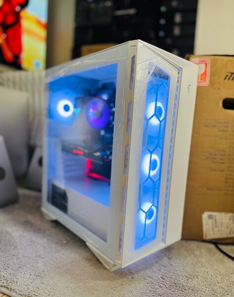 Brand New Gigabyte i7 7th Gen Gaming Desktop...