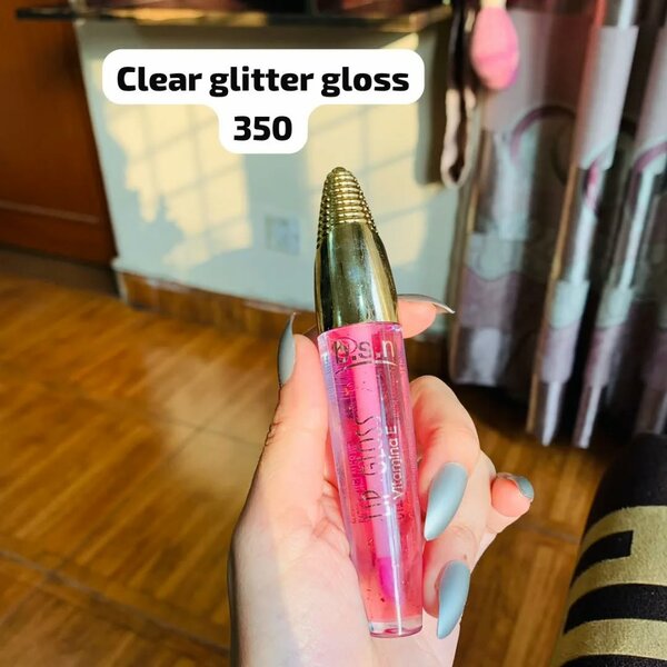 Clear glitter gloss 