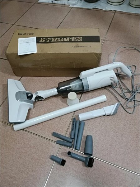 Вертикальный ручной пылесос