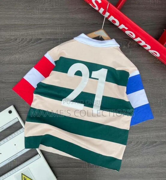 T-shirt polo rayé coloré