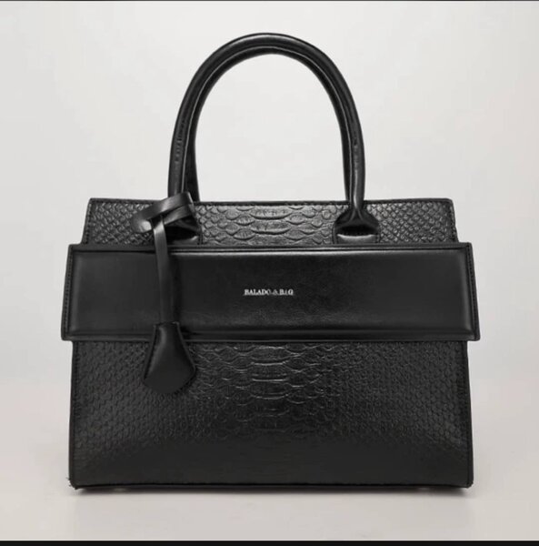 Sac à main en cuir texturé