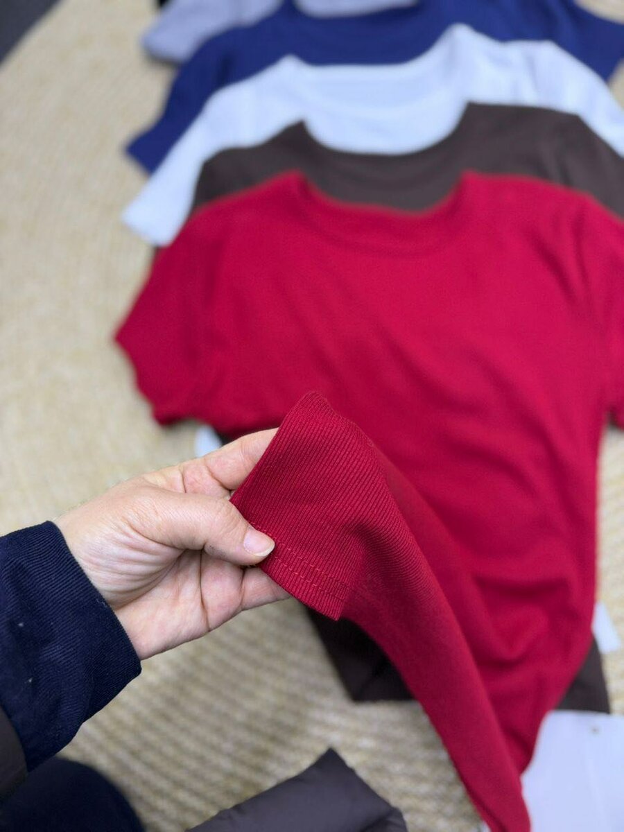 Женские футболки