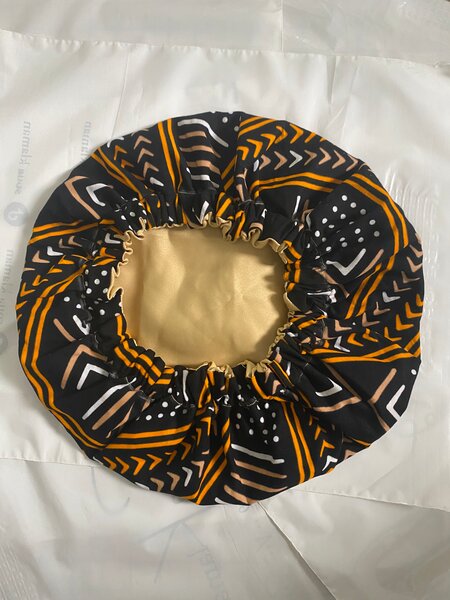 Bonnet mi-PAGNE-mi-SATIN (L)