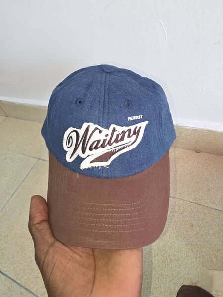 Casquette bleu marron stylée