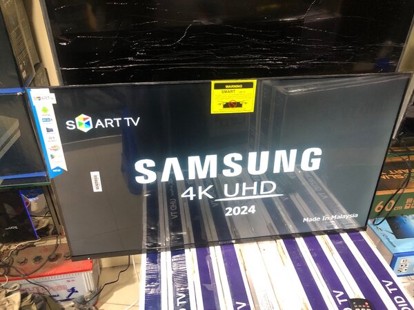 43inch android led tv 4k ips .