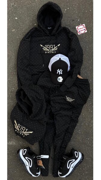 Ensemble de survêtement stylé