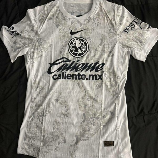 Maillot de football blanc