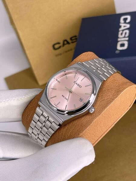 Montre casio mixte avec le coffret