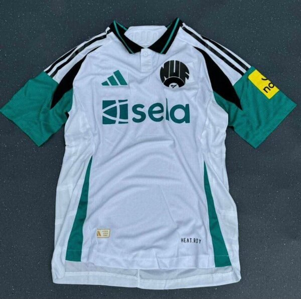 Maillots de football adidas