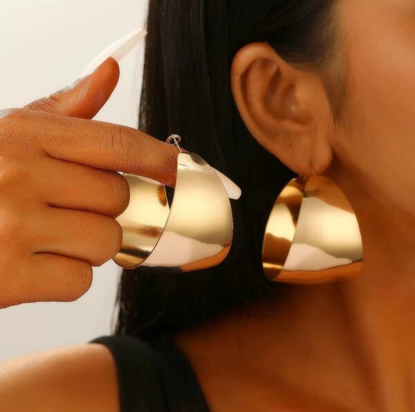 Boucles d'oreilles dorées chic