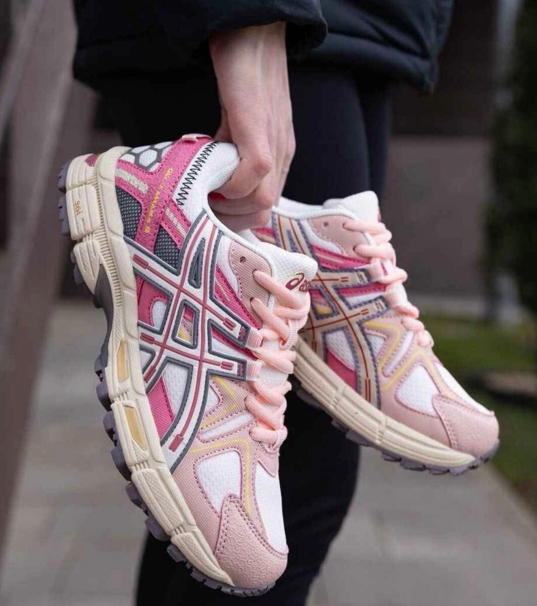 Chaussures Asics pour femmes