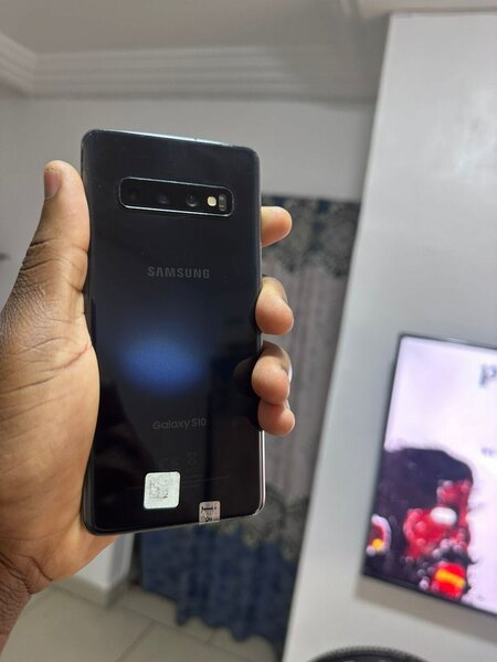 Samsung S10 128G très propre