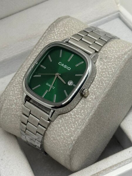 Montre Casio Quartz Verte
