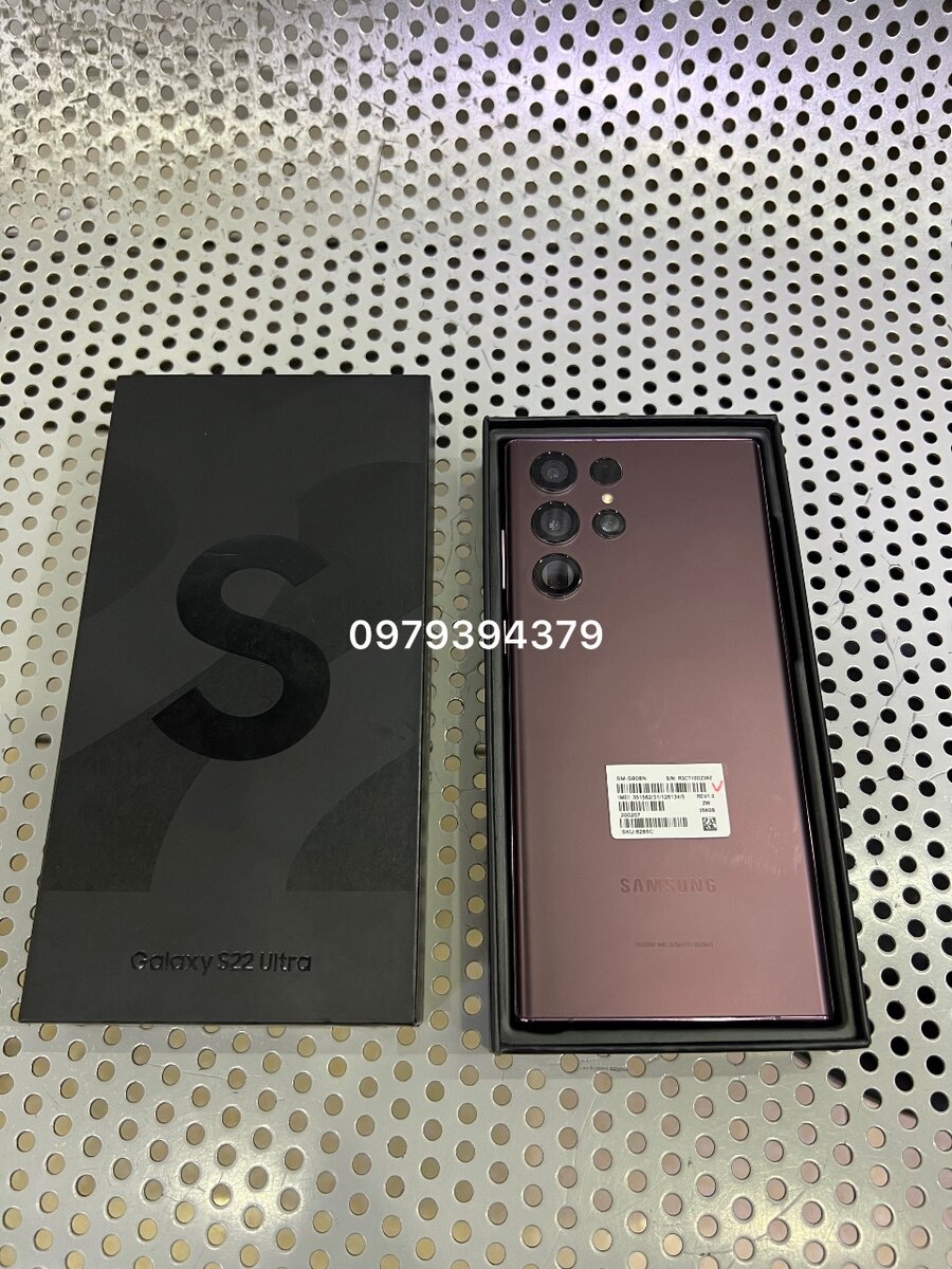 Samsung Galaxy s22 ultra 128gb pre-owned Uk