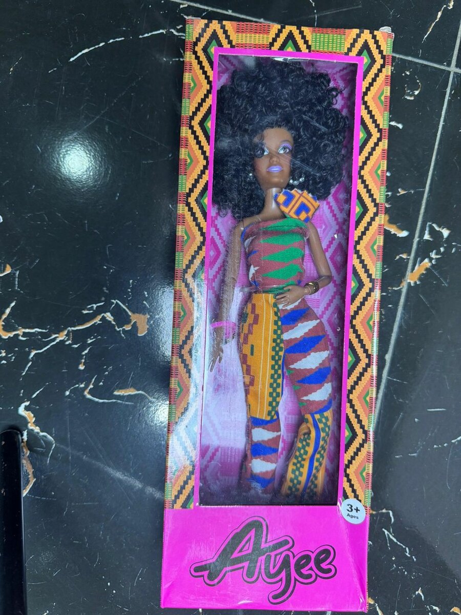 Poupée Ayee Collection Colorée