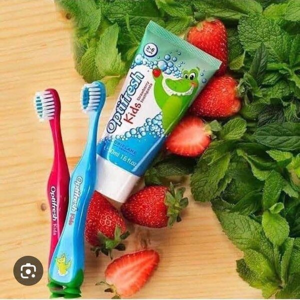 Kids Strawberry Toothpaste