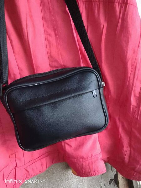 Sacoche bandoulière noire