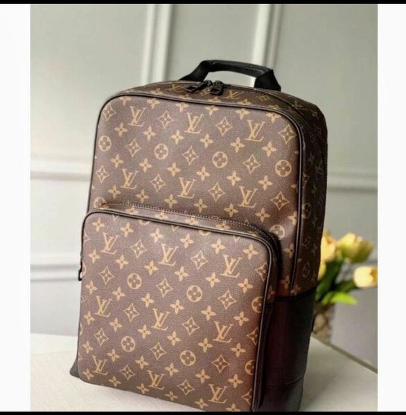 Sac à dos en cuir élégant