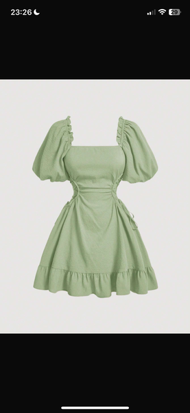 Robe Évasée à Manches Bouffantes