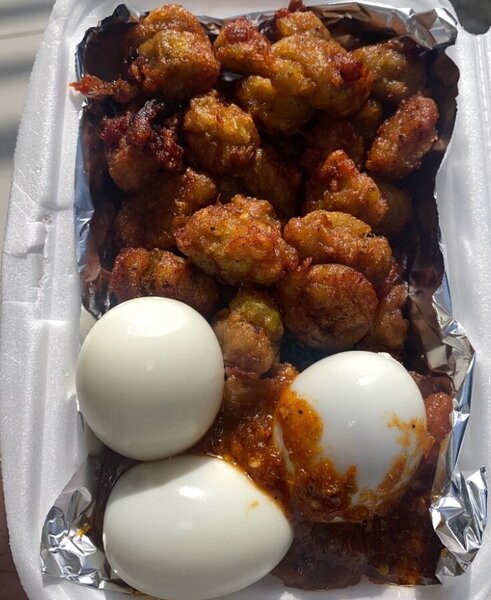 Délice plantains frits et œufs