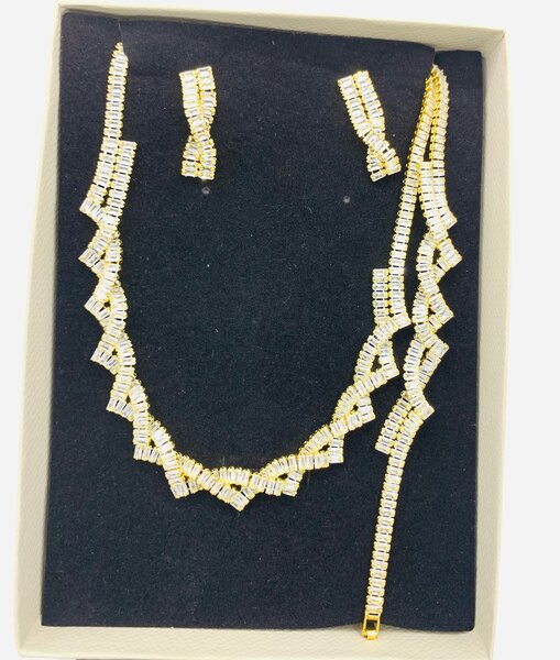 Ensemble de bijoux diamantés pour femme