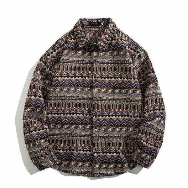 Chemise à motifs géométriques