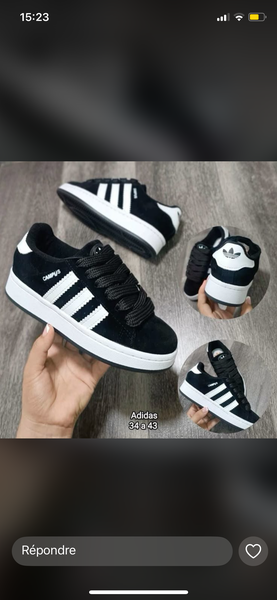 Baskets noires et blanches