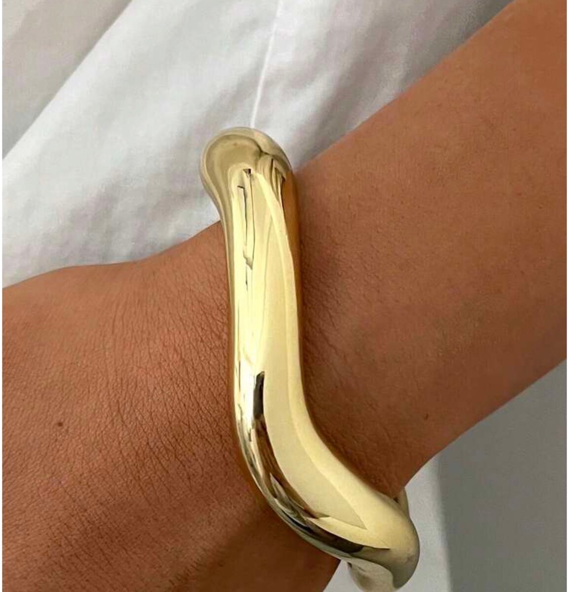 Bracelet manchette en or