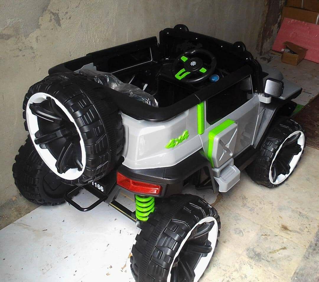 Voiture électrique pour enfants