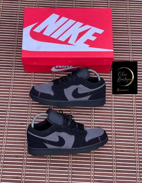 Basket Nike avec carton