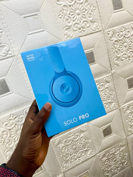 Beats Solo Pro