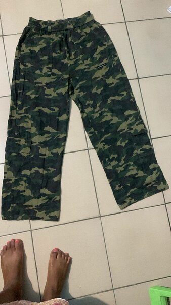 Pantalons cargo à motifs