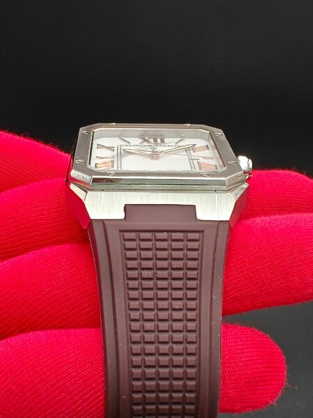 Часы наручные