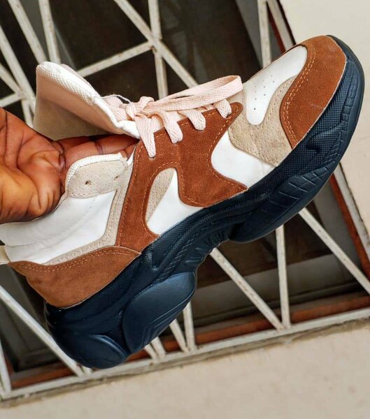 Sneakers en cuir ultra confort